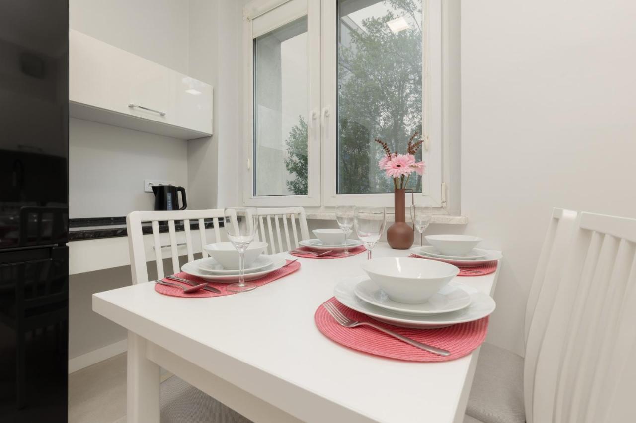 Bright Apartment Kasprzaka Warsaw Wola Near Metro Station By Noclegi Renters 外观 照片